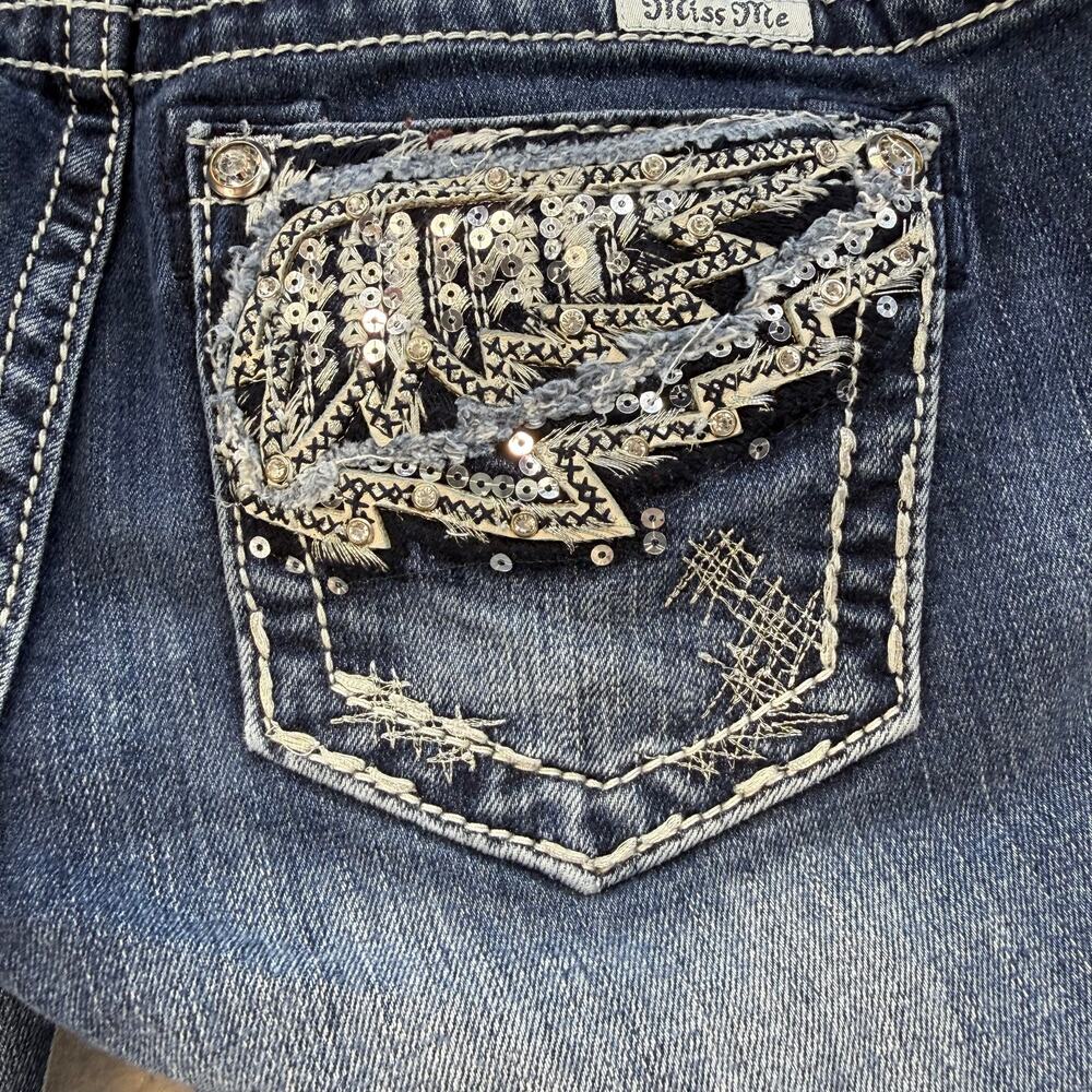 Miss Me Jeans Women's 27x35 (4) Standard Boot Angel Wings Embellished EUC - Picture 4 of 15